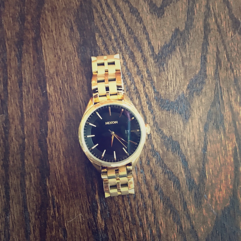 Nixon watch
